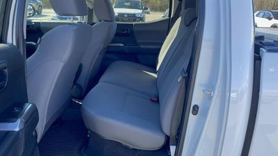 2022 Toyota Tacoma SR5 Double Cab 6' Bed V6 AT (Natl)
